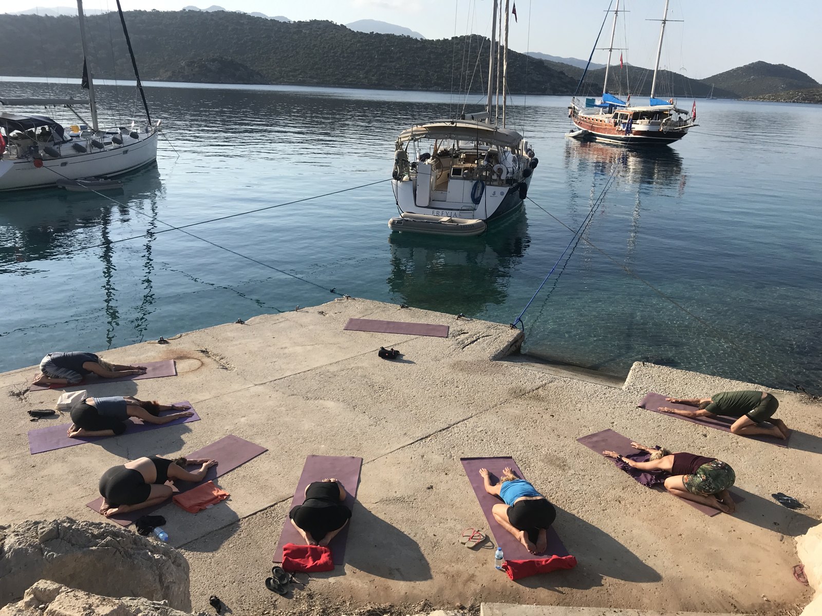 Yoga aan wal